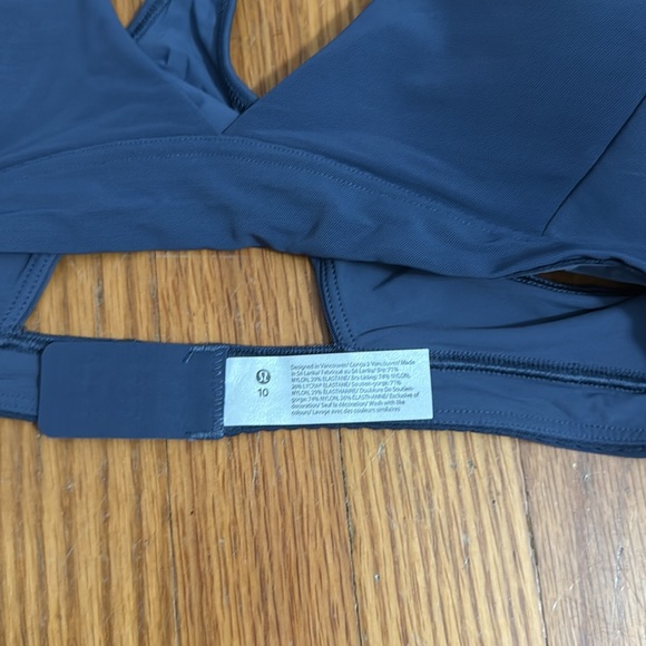 Lulu Lemon all day breeze bra - Picture 2 of 5